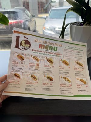Bánh Mì Ông Mười by null