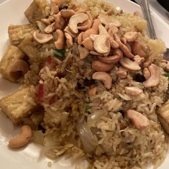 Thai Peru Restaurant - Pineapple Fried Rice - Thai Near Me - Camarillo, California