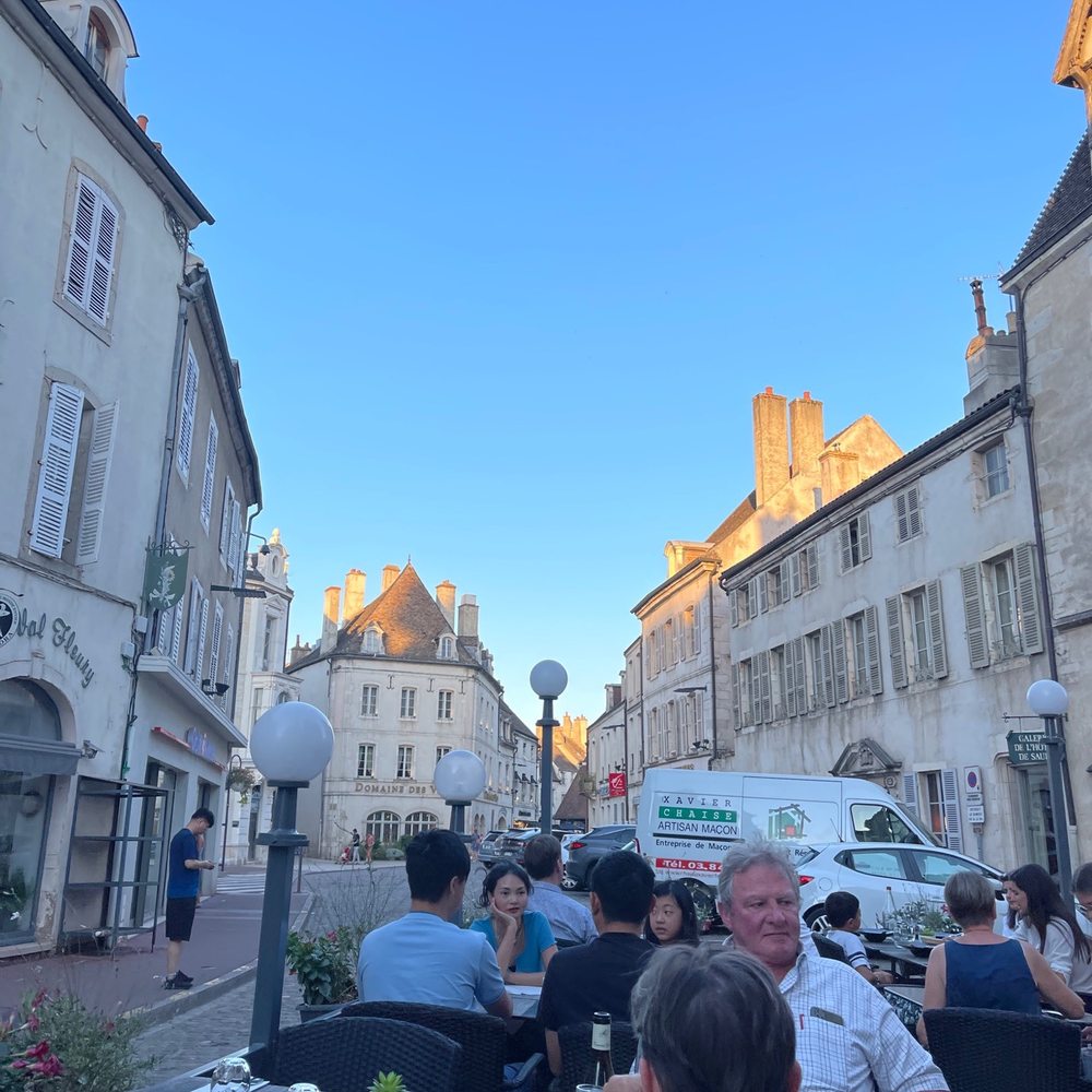 Le Fleury - Outside seating - French Near Me - Beaune, 21 Le Fleury - Outside seating - French Near Me - Beaune, 21