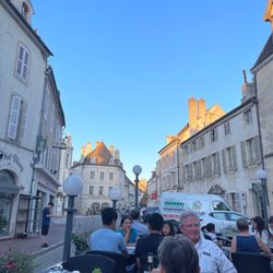 Le Fleury - Outside seating