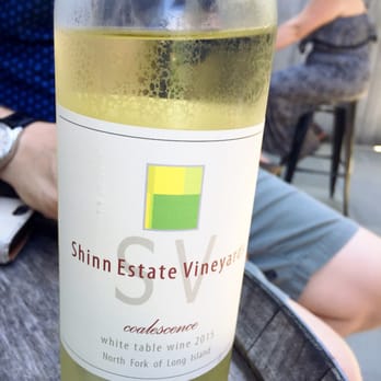 Rose Hill Vineyards - Wine Tasting Room Near Me - Mattituck, New York
