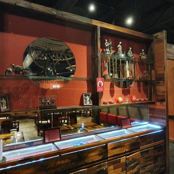 Dragon Pearl Buffet - Decor - Buffets Near Me - Toronto, Ontario