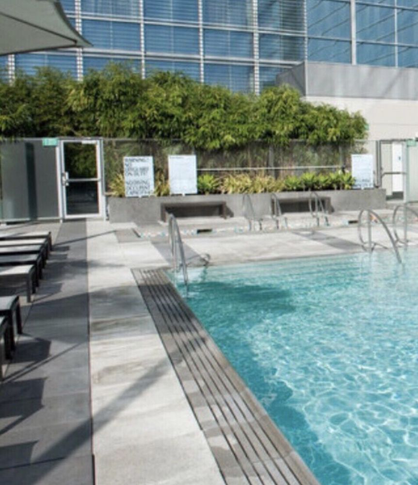 ION ROOFTOP POOL BAR 21 Photos & 20 Reviews 900 W Olympic Blvd, Los