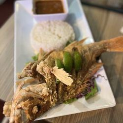 Cayo Caribe - Condado - Fresh fried red snapper rice and beans