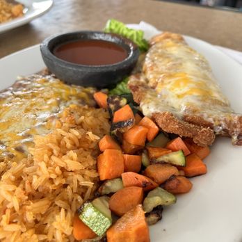 Fiesta Mexicana - Pescado relleno - Mexican Near Me - Oceanside, California