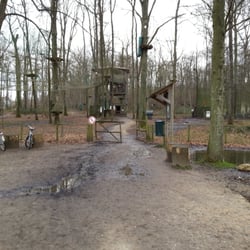 CenterParcs - Le Lac d'Ailette - L'acrobranche.