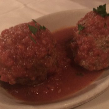 II Capuccino Ristorante - Amazing homemade meatballs - Italian Near Me - Sag Harbor, New York II Capuccino Ristorante - Amazing homemade meatballs - Italian Near Me - Sag Harbor, New York