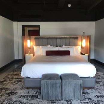 Bottleworks Hotel - Gilded King Room - Hotels Near Me - Indianapolis, Indiana Bottleworks Hotel - Gilded King Room - Hotels Near Me - Indianapolis, Indiana