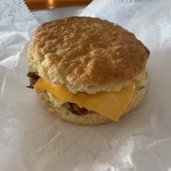 SCRATCH BISCUIT COMPANY - Updated July 2025 - 308 Photos & 486 Reviews