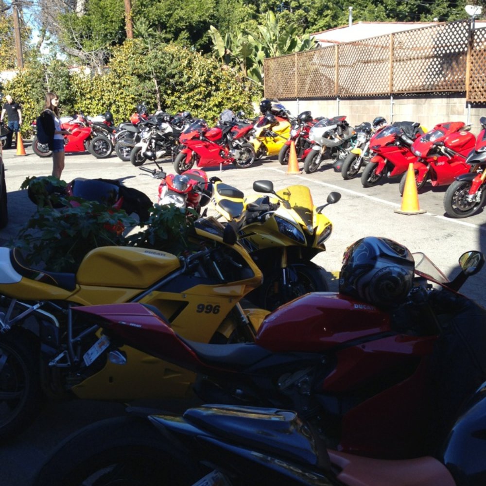 Deus Ex Machina - Deus' parking lot. - Men's Clothing Near Me - Venice, California Deus Ex Machina - Deus' parking lot. - Men's Clothing Near Me - Venice, California