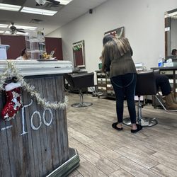 I-Too Salon & Spa - Inside