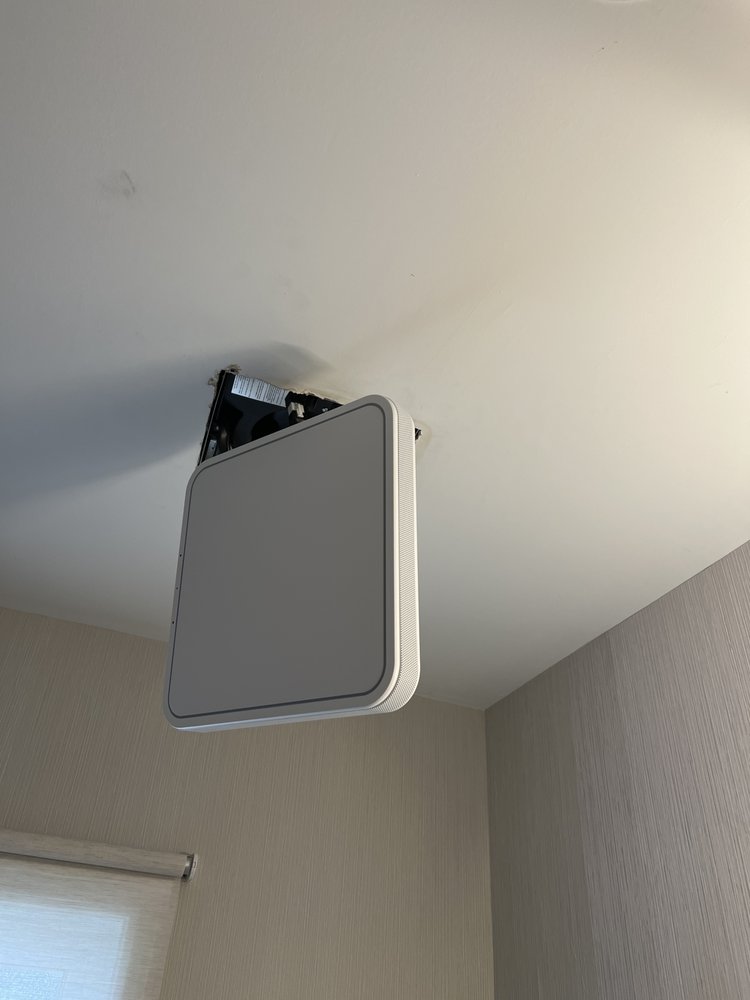 LIQUID BIDDING Updated October 2024 6434 S Dort Hwy, Grand Blanc