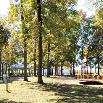 Odon Park - playground and shelter - Parks Near Me - Odon, Indiana