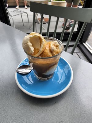 Bluestone Lane Logan Circle Café by null