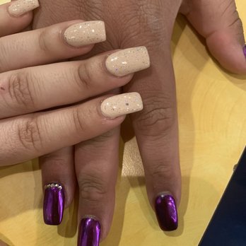 Sunset Nails - Nail Salons Near Me - San Francisco, California