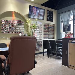COCO Nails - Front area