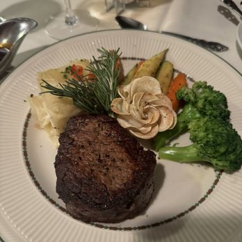 Whispering Pines Restaurant - Bed & Breakfast Near Me - Norman, Oklahoma