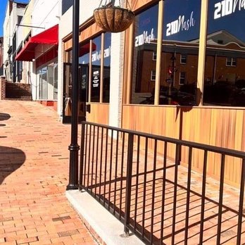 210 Nash - the outside of a restaurant - American Near Me - Louisburg, North Carolina