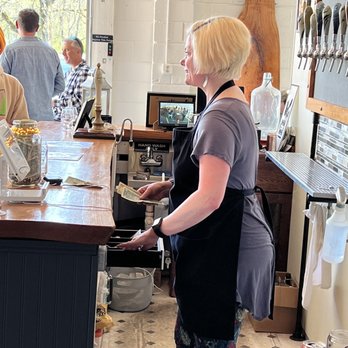 Odd Bird Brewing - Karen the owner - Brewing Supplies Near Me - Stockton, New Jersey