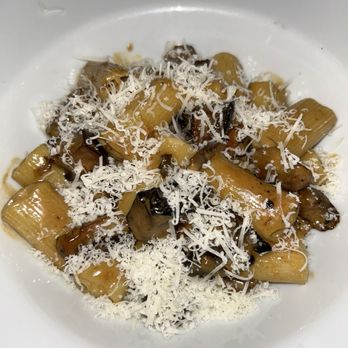 Spain Restaurant - Side dish of 3 cheese mushroom pasta - Spanish Near Me - Cranston, Rhode Island Spain Restaurant - Side dish of 3 cheese mushroom pasta - Spanish Near Me - Cranston, Rhode Island
