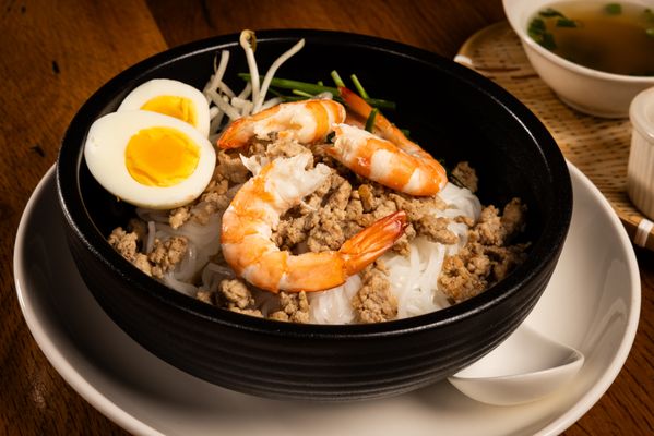 Bee's Vietnamese Street Food by null