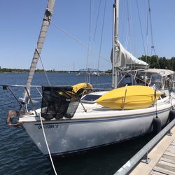 Little Current Public Docks - Park here