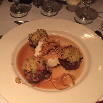 Petterinos - Filet Trio with Parmesan crust - American Near Me - Chicago, Illinois