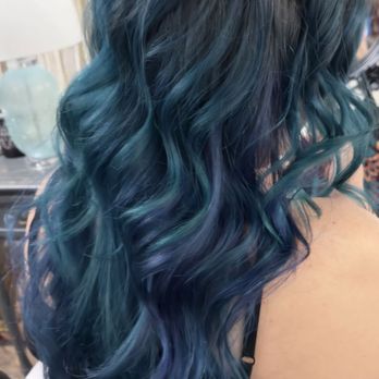 Kiri Artistry - i am so in love with how this turned out. - Hair Stylists Near Me Kiri Artistry - i am so in love with how this turned out. - Hair Stylists Near Me