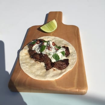 Gourmet Experience - Tacos árabes de buey - Delicatessen Near Me - Madrid, M