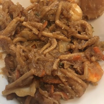 Planet Pansit - Miki - bihon Guisado - Filipino Near Me - West Covina, California Planet Pansit - Miki - bihon Guisado - Filipino Near Me - West Covina, California
