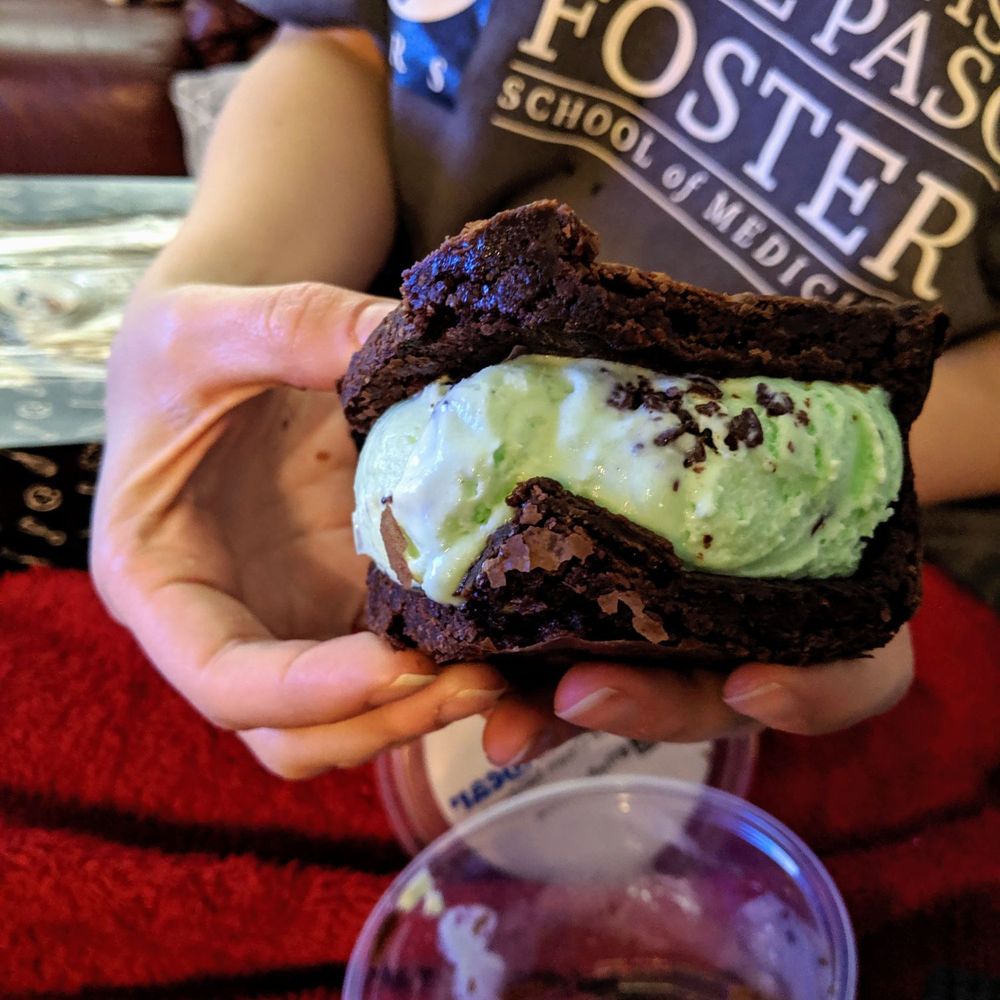 The Baked Bear - Brownie mint ice cream sandwich - Ice Cream & Frozen Yogurt Near Me - Austin, Texas The Baked Bear - Brownie mint ice cream sandwich - Ice Cream & Frozen Yogurt Near Me - Austin, Texas