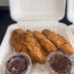 Lisa's Family Pizzeria Wakefield - CHICKEN FINGERS.
