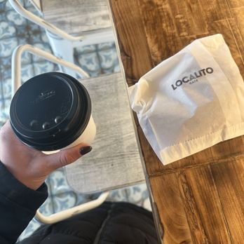 Localito Cafe - Flat White - Cafes Near Me - Medford, Massachusetts
