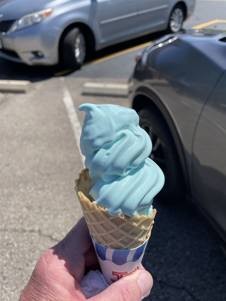 GOLDIES FLAVORED SOFT SERVE Updated September 2024 9352 Dayton