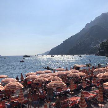 Arienzo Beach Club - Beach Bars Near Me - Sant'arsenio, SA