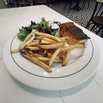 Bistro Du Jour - Salmon - French Near Me - Washington, DC, District of Columbia