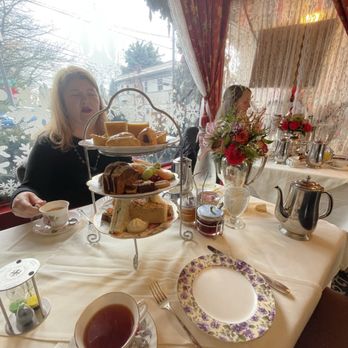 Queen Mary Tea Room - Table settings are tasteful and detailed. - Desserts Near Me - Seattle, Washington