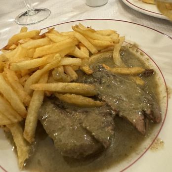 Le Relais de l’Entrecôte - Steakhouses Near Me - Paris, 75 Le Relais de l’Entrecôte - Steakhouses Near Me - Paris, 75