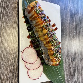 V Sushi - The Lion King Roll - Sushi Bars Near Me - Milpitas, California
