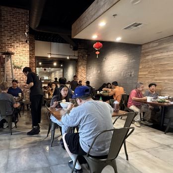 Pho Saigon Pasteur - Indoor seating - Vietnamese Near Me - Alhambra, California