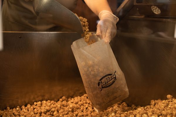 Garrett Popcorn Shops by null
