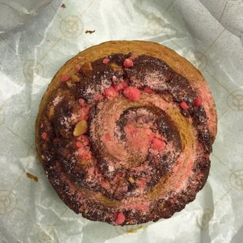 Yann Couvreur - Praline-Rose - Patisserie/Cake Shop Near Me - Paris, 75 Yann Couvreur - Praline-Rose - Patisserie/Cake Shop Near Me - Paris, 75