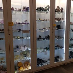 Crystal Heart Books - Hillsboro - Displays from wall to wall