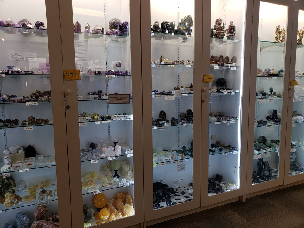 CRYSTAL HEART BOOKS HILLSBORO Updated October 2024 12 Photos & 10