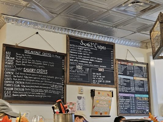 Lisa's Creperie & Cafe by null