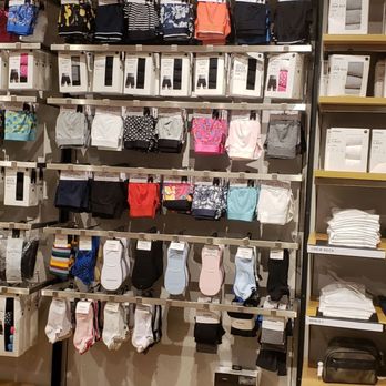 Express - Women's Clothing Near Me - Fort Lauderdale, Florida