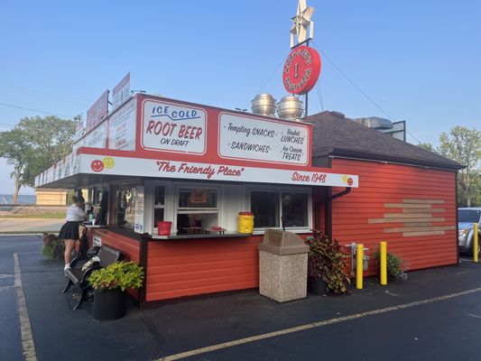 Ardy & Ed's Drive In by null