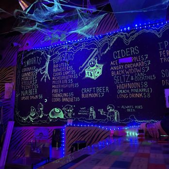 Totally Awesome Bar - Sports Bars Near Me - Savannah, Georgia Totally Awesome Bar - Sports Bars Near Me - Savannah, Georgia