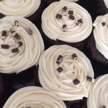 Sweet E's - Cupcakes - you select the frosting - Desserts Near Me