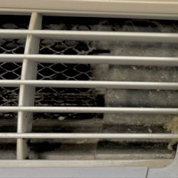 The Pavilion at Creekwood - Disgusting air conditioner